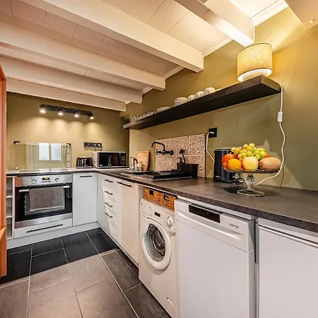 Apartamento Rose Garden In Centre For 4 Budapest