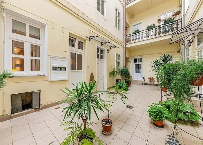 Rose Garden In Centre For 4 Apartamento *